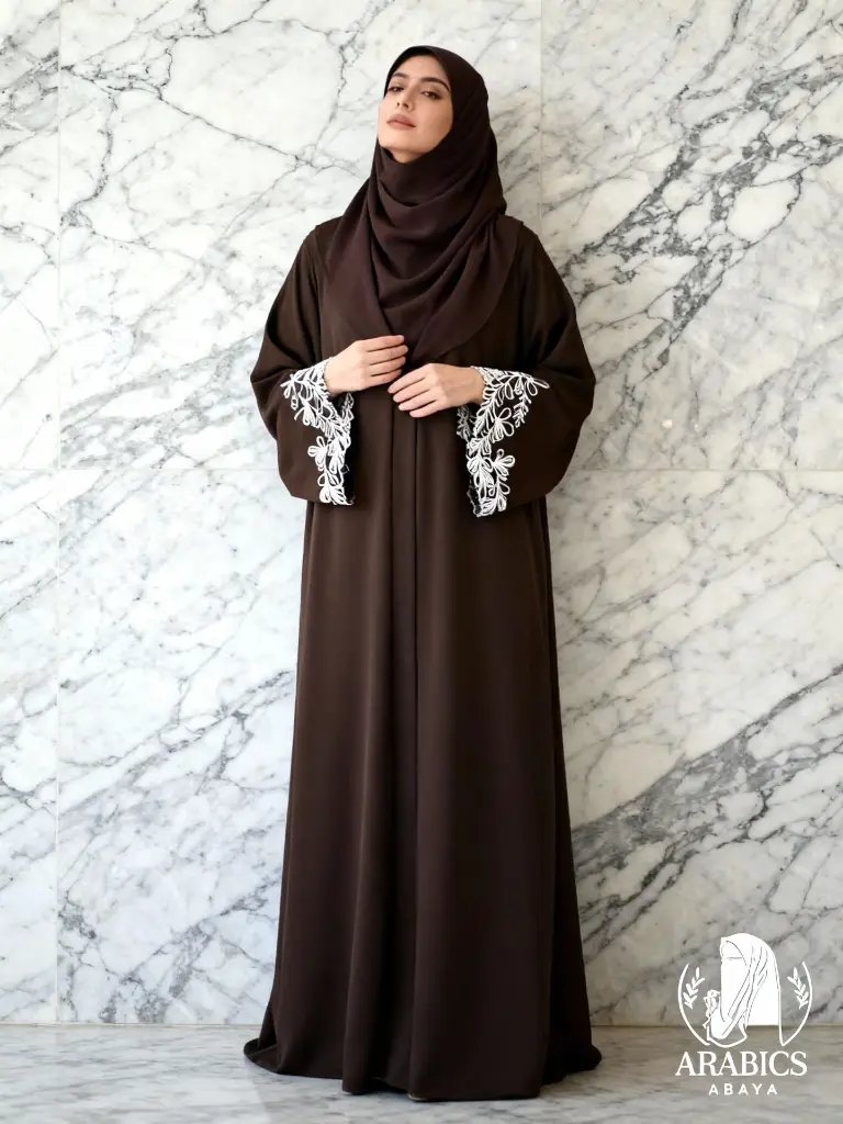 Arabics_Abaya_Professional_Shoot_1.webp