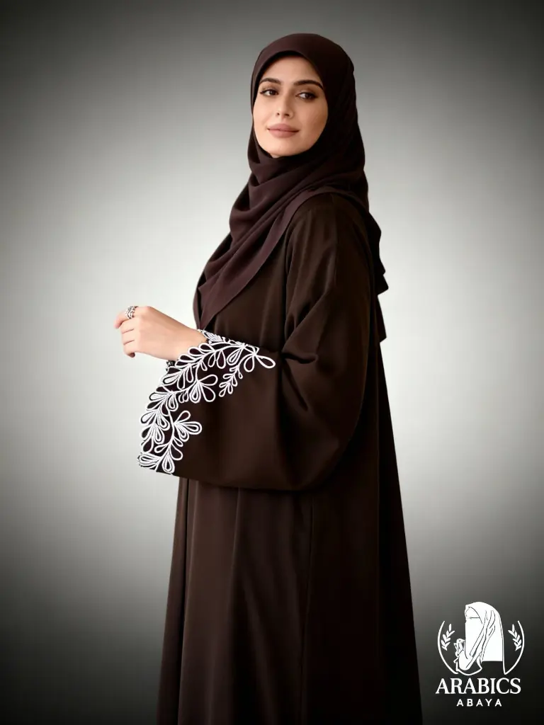 Arabics_Abaya_Professional_Shoot_2.webp